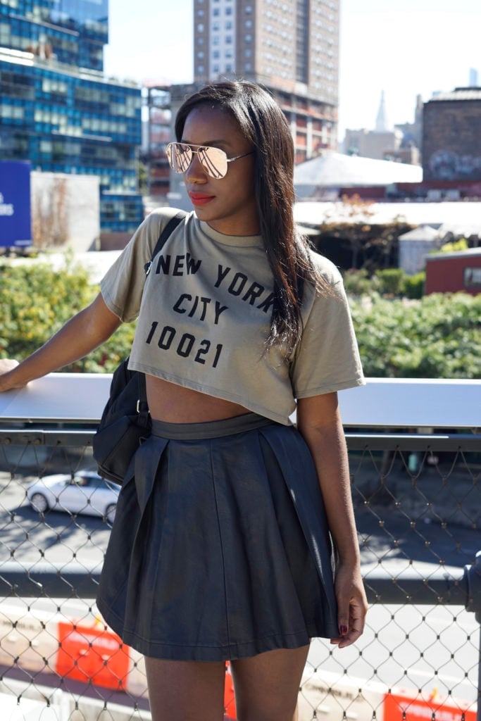 Gray Faux Leather Pleated Mini Skirt with a Graphic Tee Gray Faux Leather Pleated Mini Skirt with a Graphic Tee — Classy Leather Skirt Outfits