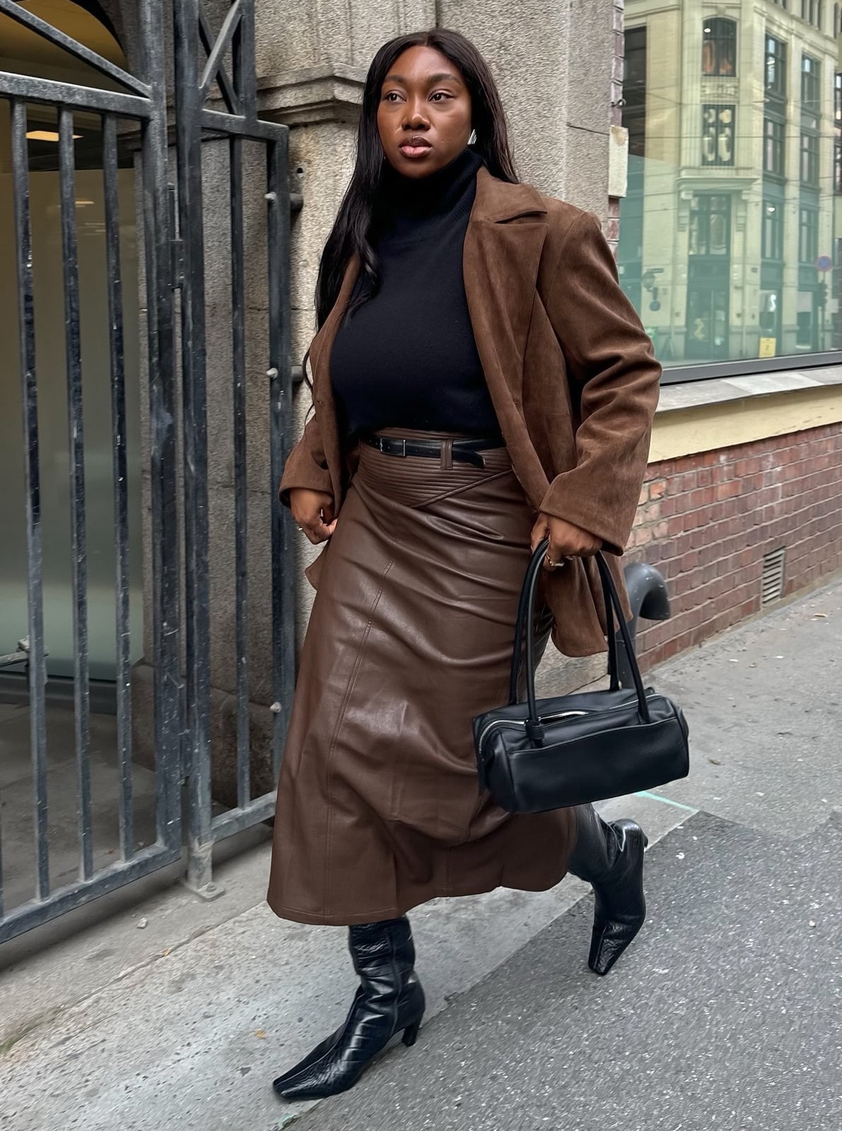 Brown Leather Midi Skirt with a Suede Blazer Brown Leather Midi Skirt with a Suede Blazer — Classy Leather Skirt Outfits