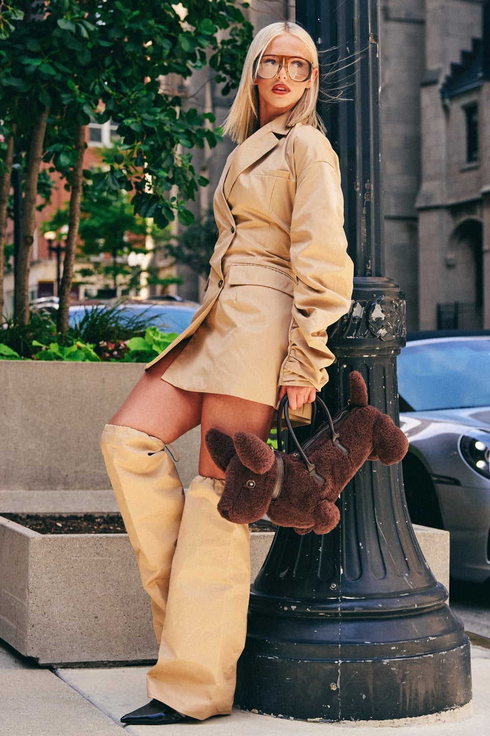 Beige Blazer Dress with Wide Leg Leg Warmers and Black Heels — Classy Leg Warmers Outfits