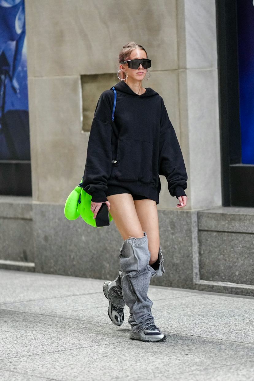 Distressed Denim Leg Warmers with Oversized Hoodie, Close-Up Take — Classy Leg Warmers Outfits