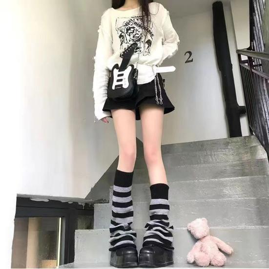 Striped Leg Warmers with Ripped Shirt and Platform Shoes — Classy Leg Warmers Outfits