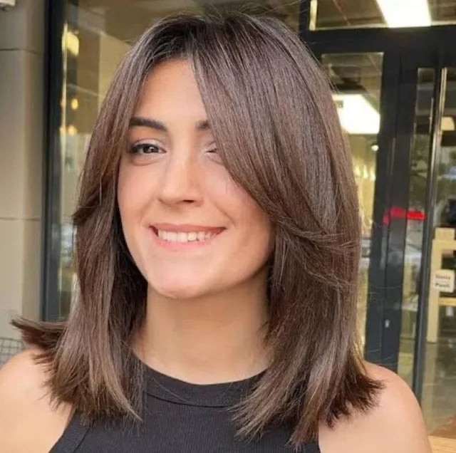 Collarbone Layered Bob With Curtain Bangs Collarbone Layered Bob With Curtain Bangs — Classy Lengths Haircut