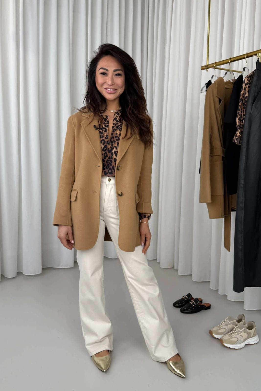 Leopard Blouse With White Wide Leg Pants And Camel Blazer Leopard Blouse With White Wide Leg Pants And Camel Blazer — Classy Leopard Outfits