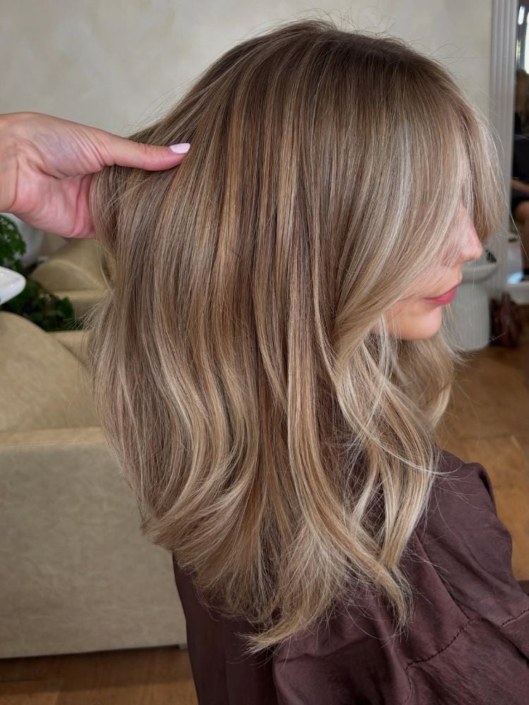 Close Crop With Subtle Blonde Highlights Close Crop With Subtle Blonde Highlights — Classy Light Brown Hair with Blonde