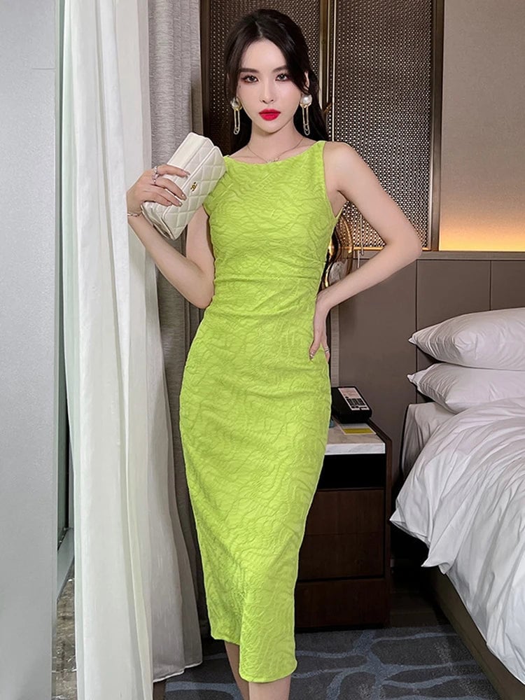 Lime Green Sleeveless Bodycon Midi Dress with Textured Knit Lime Green Sleeveless Bodycon Midi Dress with Textured Knit — Classy Lime Dress