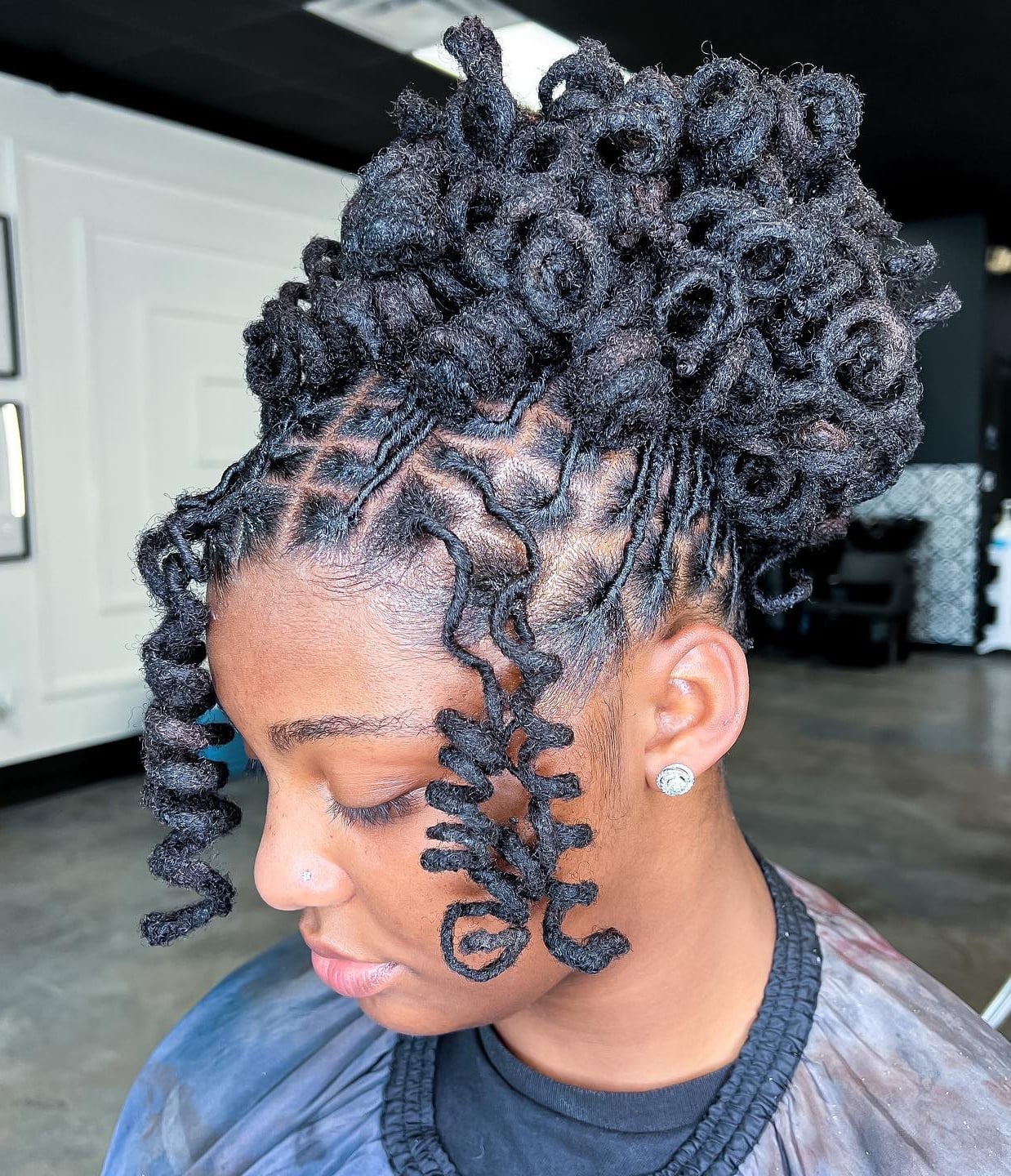 Voluminous Ponytail With Curled Ends Voluminous Ponytail With Curled Ends — Classy Locs Hair