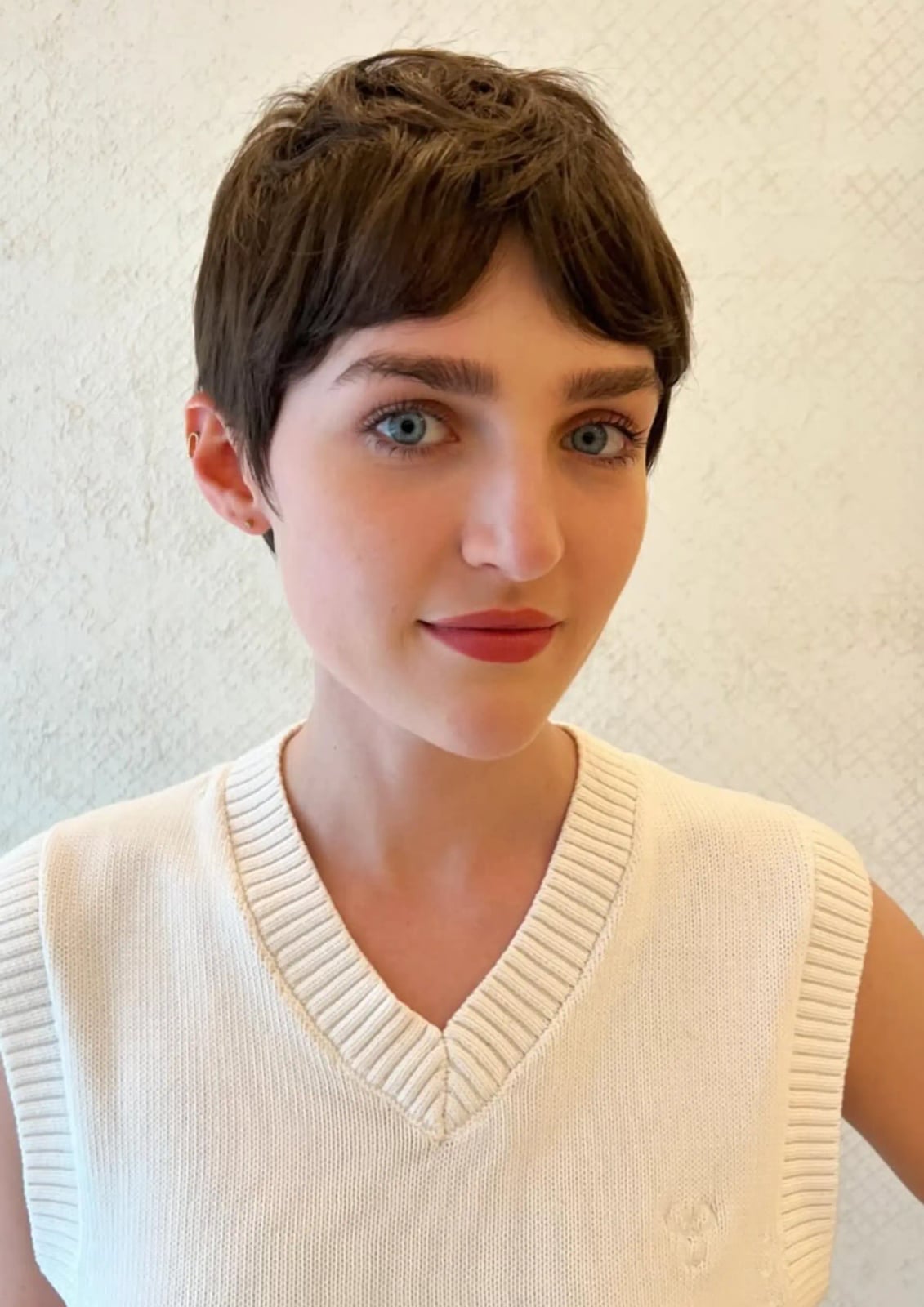 Honey Blonde Pixie With Long Side-Swept Bangs, Close-Up Take — Classy Long Pixie