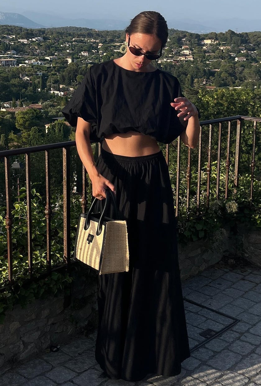 Black Voluminous Crop Top with Black Tiered Maxi Skirt — Classy Long Skirt Outfits