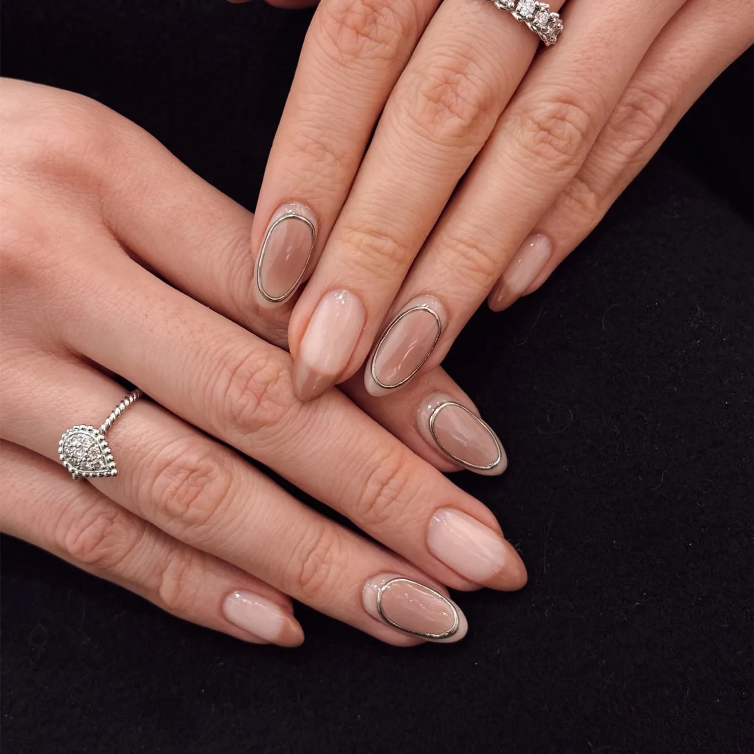 Nude to Pink Gradient Almond Nails With Silver Outline Nude to Pink Gradient Almond Nails With Silver Outline — Classy Looks Nail