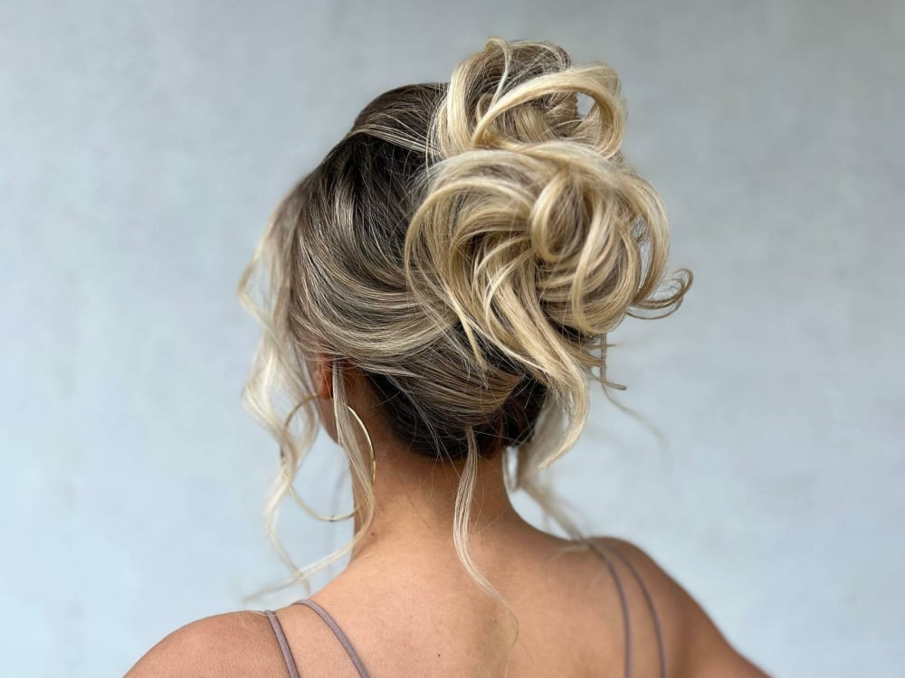 Blonde Balayage Textured Loose Updo Blonde Balayage Textured Loose Updo — Classy Loose Updo