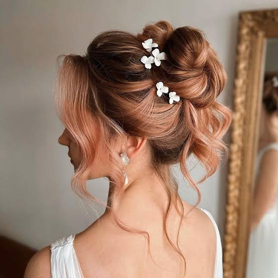 Rose Gold Textured Waves Loose Updo Rose Gold Textured Waves Loose Updo — Classy Loose Updo