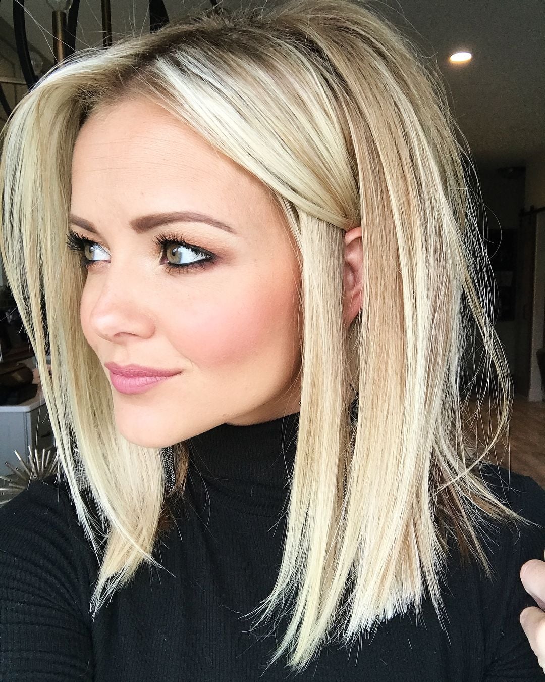 Collarbone Layered Lob With Blonde Lowlights — Classy Medium Length Haircuts
