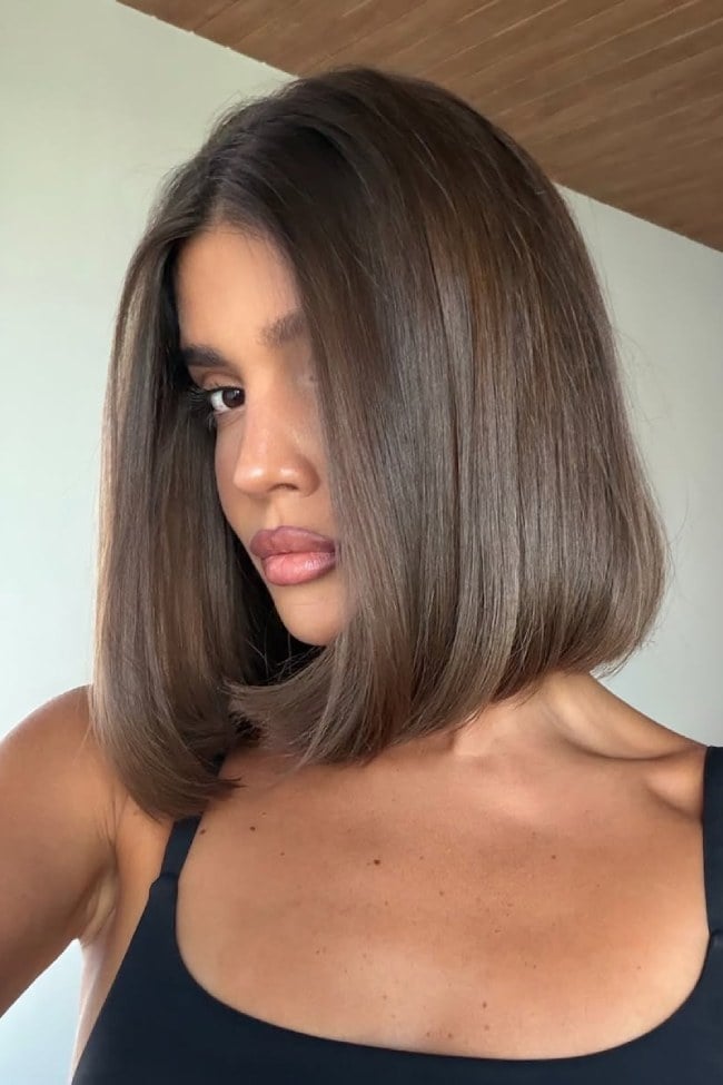 Sleek Chin Length Blunt Lob — Classy Medium Length Haircuts