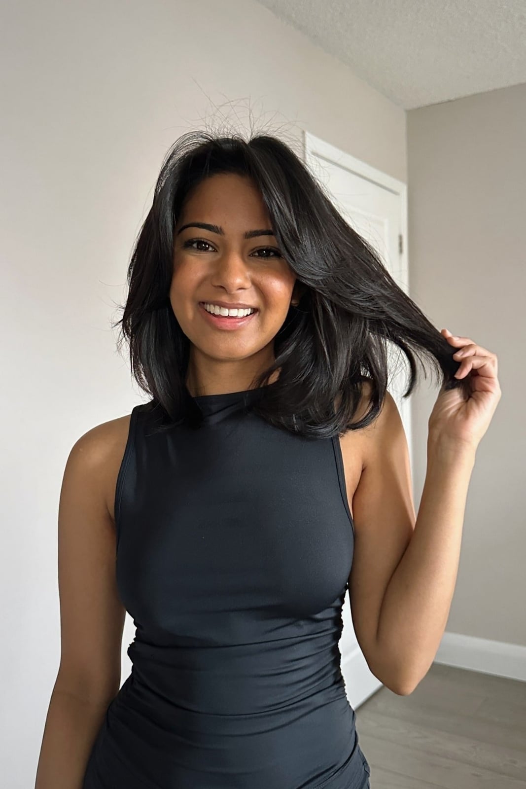 Thick Dark Brown Face-Framing Layers Thick Dark Brown Face-Framing Layers — Classy Mid Length Haircuts