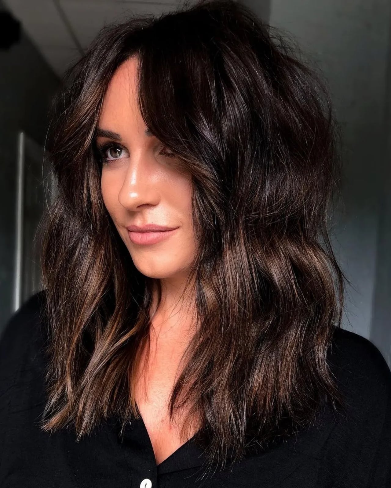 Dark Brown Collarbone Shag With Bangs Dark Brown Collarbone Shag With Bangs — Classy Mid Length Haircuts