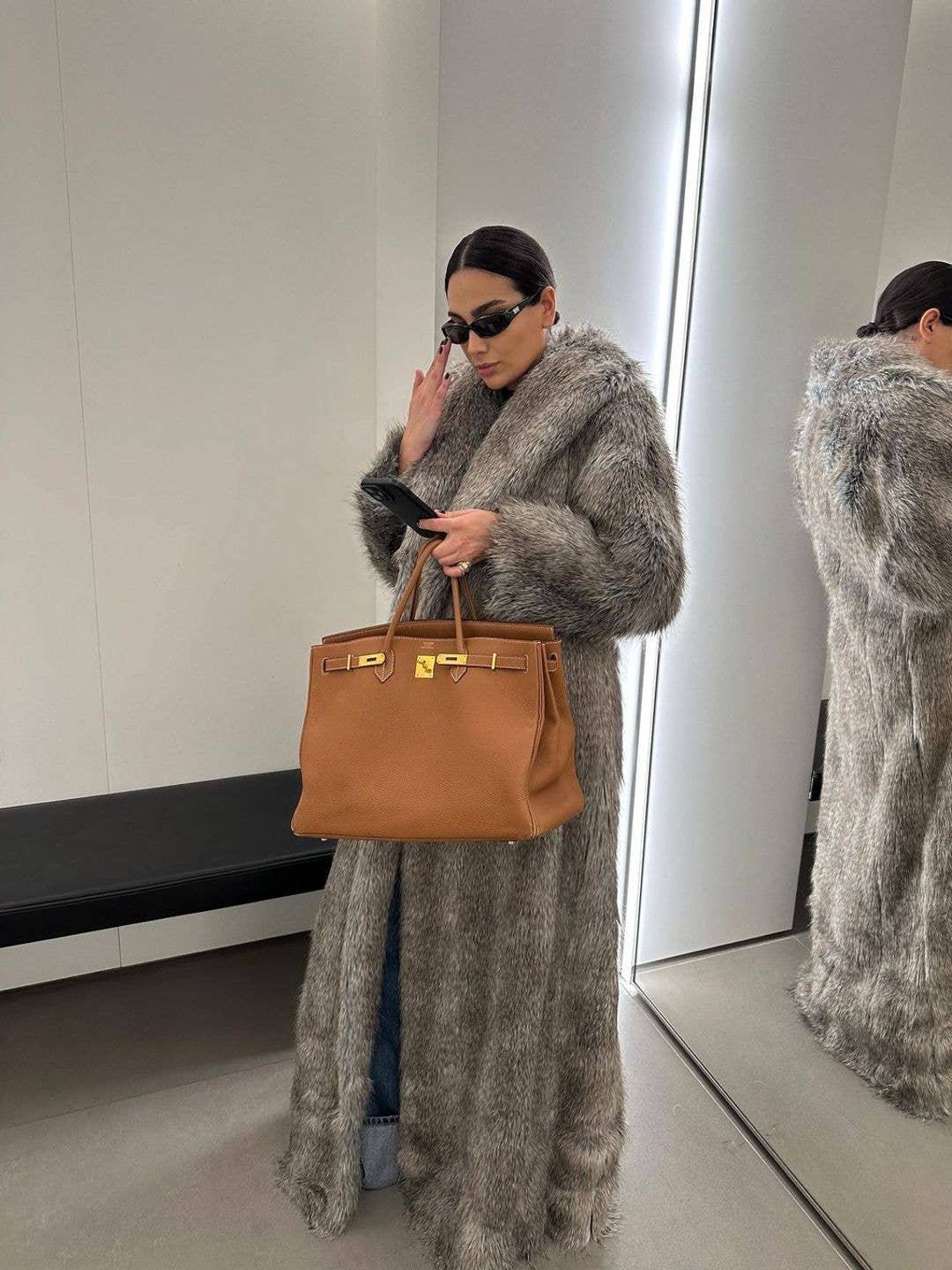 Floor-Length Gray Faux Fur Coat with Brown Handbag Floor-Length Gray Faux Fur Coat with Brown Handbag — Classy Mob Wife Outfits