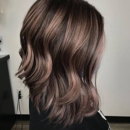 Shoulder Length Lob With Ash Blonde Highlights Shoulder Length Lob With Ash Blonde Highlights — Classy Mushroom Brown Hair
