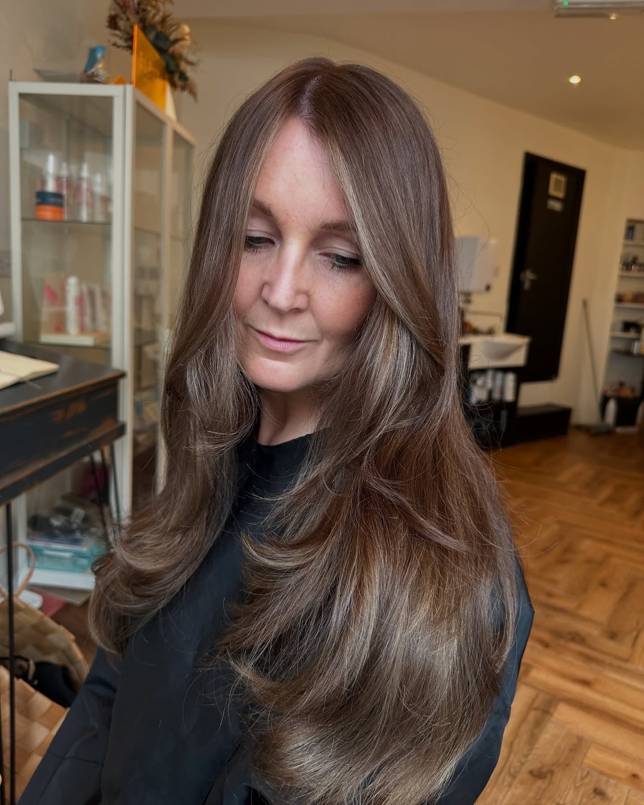 Long Mushroom Brown With Face-Framing Layers, Wavy Long Mushroom Brown With Face-Framing Layers, Wavy — Classy Mushroom Brown Hair