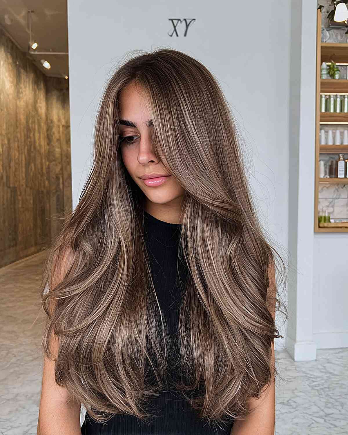 Mushroom Brown Balayage With Face-Framing Curtain Bangs Mushroom Brown Balayage With Face-Framing Curtain Bangs — Classy Mushroom Brown Hair