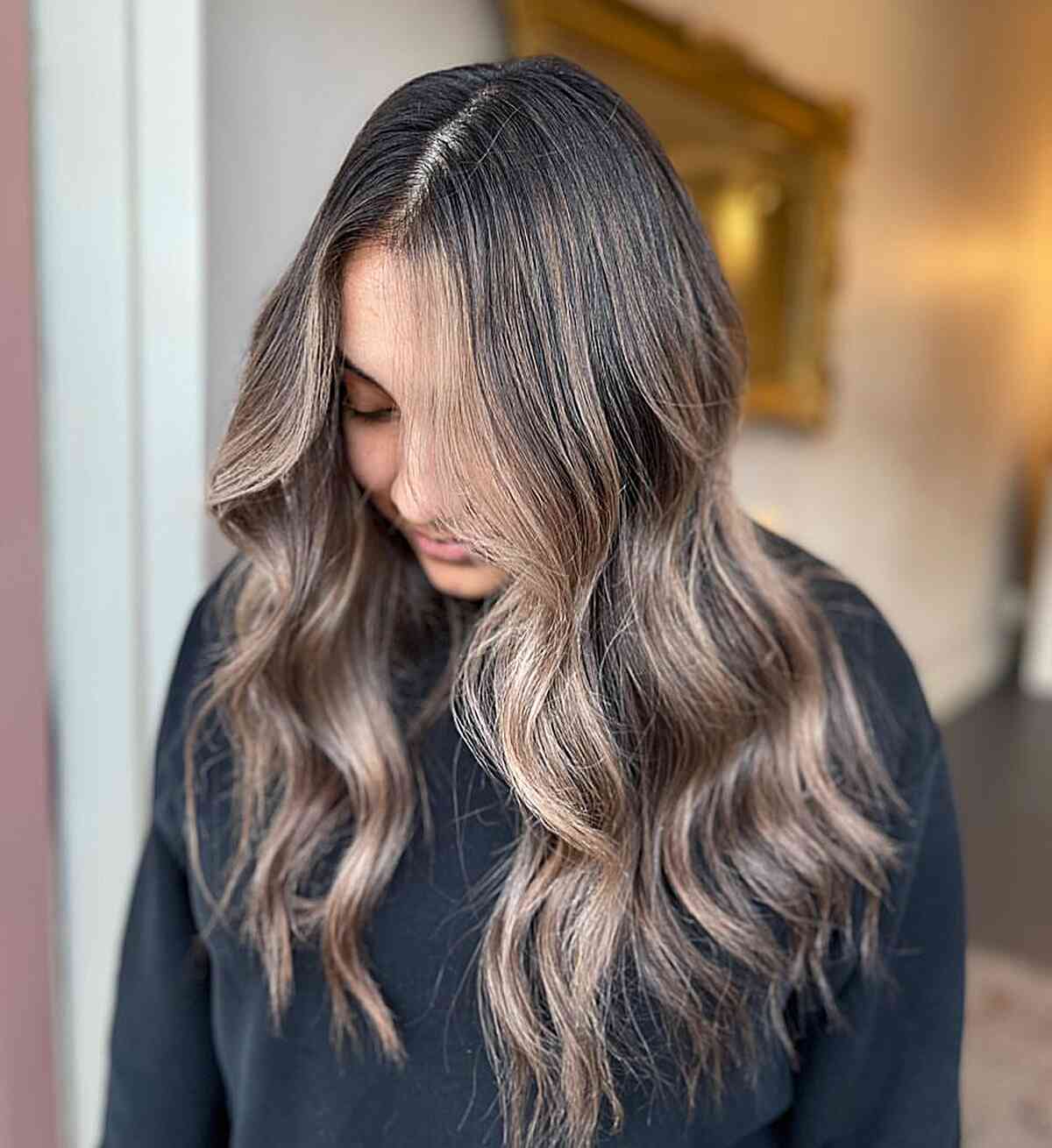 Collarbone Mushroom Brown With Ash Blonde Highlights Collarbone Mushroom Brown With Ash Blonde Highlights — Classy Mushroom Brown Hair