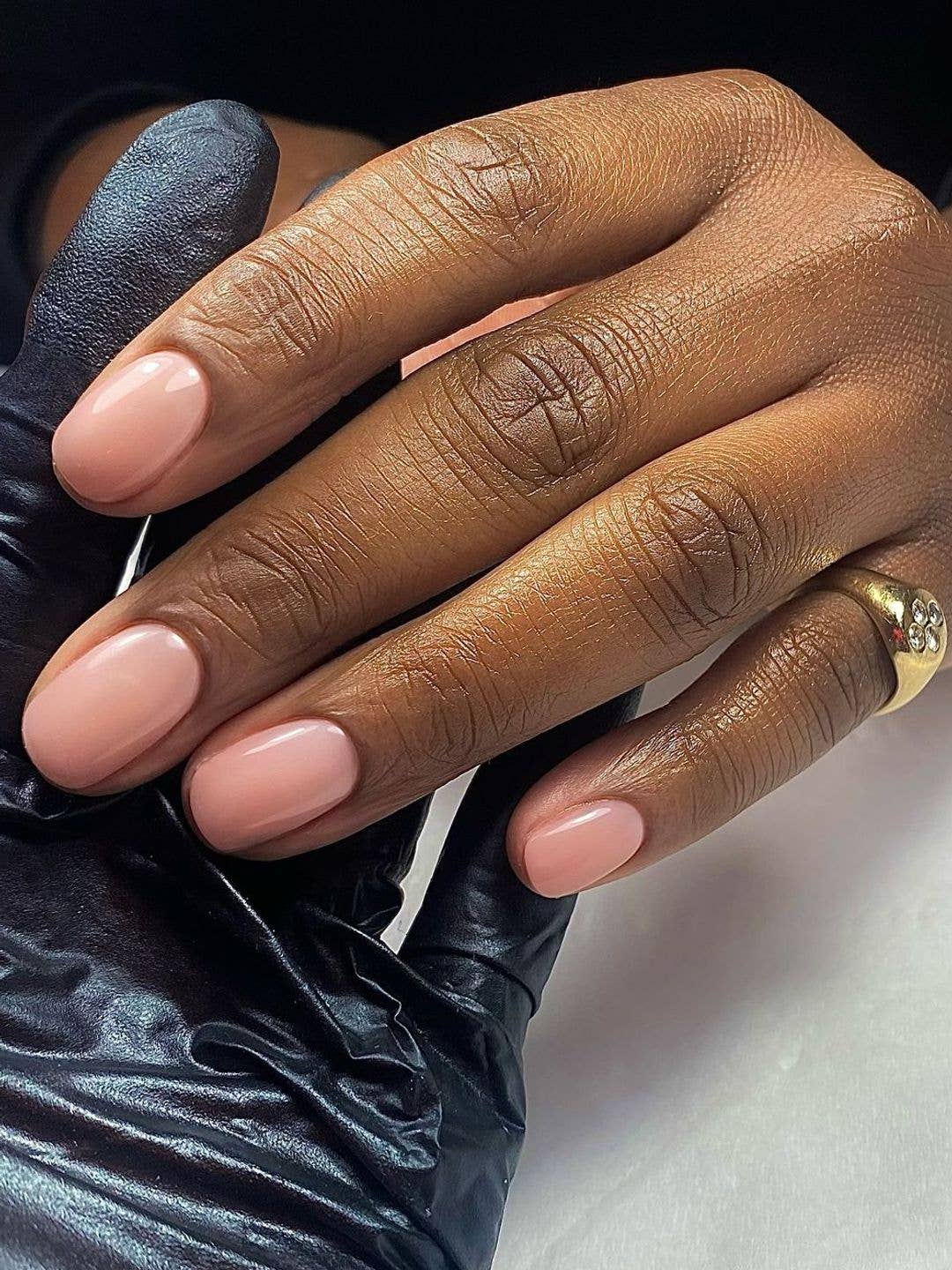 Short Oval Light Peachy Pink Short Oval Light Peachy Pink — Classy Neutral Nails