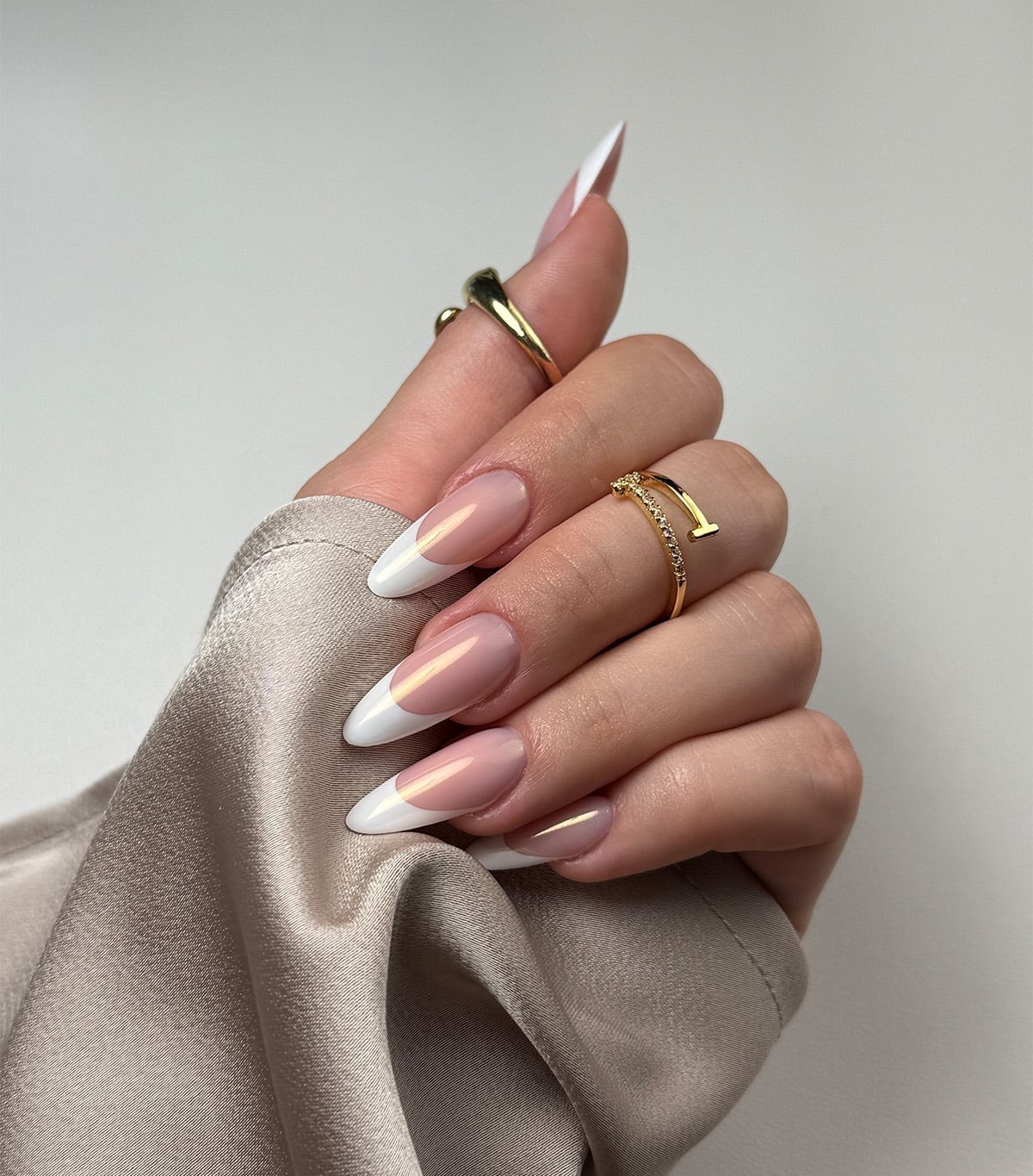 Pearl Chrome Pink Nude French Tip Long Almond Nails Pearl Chrome Pink Nude French Tip Long Almond Nails — Classy Nude Chrome Nails