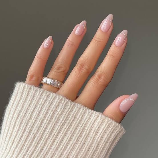 Minimalist Thin White Tip Sheer Nude Medium Almond Minimalist Thin White Tip Sheer Nude Medium Almond — Classy Nurse Nails