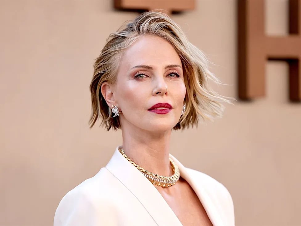 Blonde Short Layered Bob With Side-Swept Bangs, Ear — Classy Old Money Haircuts