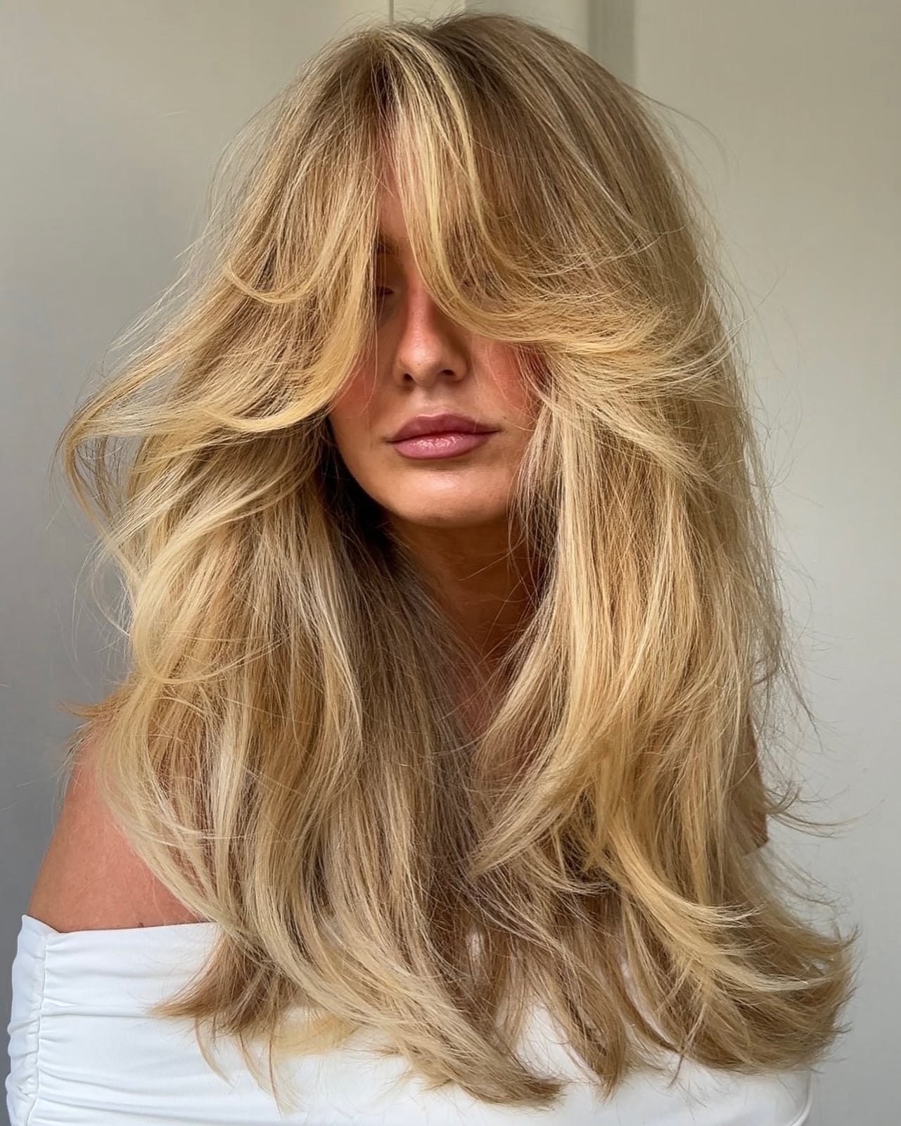 Platinum Blonde Mid-Back Layers With Curtain Bangs, Close-Up Take — Classy Old Money Haircuts