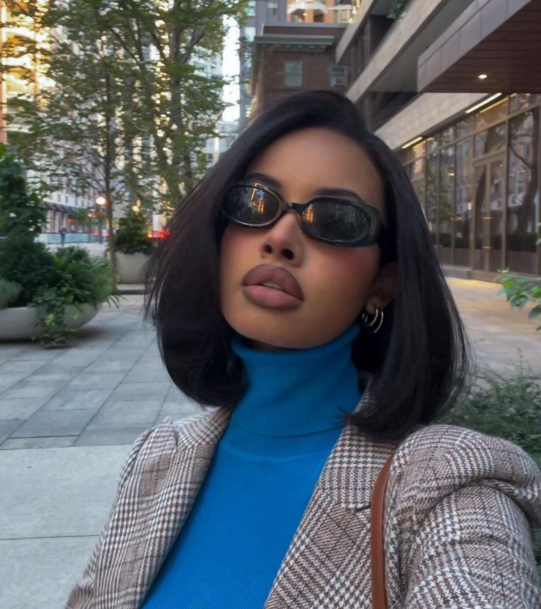Sleek Dark Brown Blunt Bob — Classy Old Money Haircuts