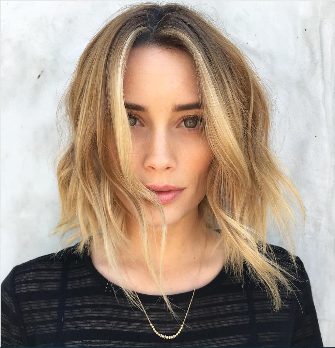Chin Length Bob With Textured Blonde Ombré Chin Length Bob With Textured Blonde Ombré — Classy Ombré Hair