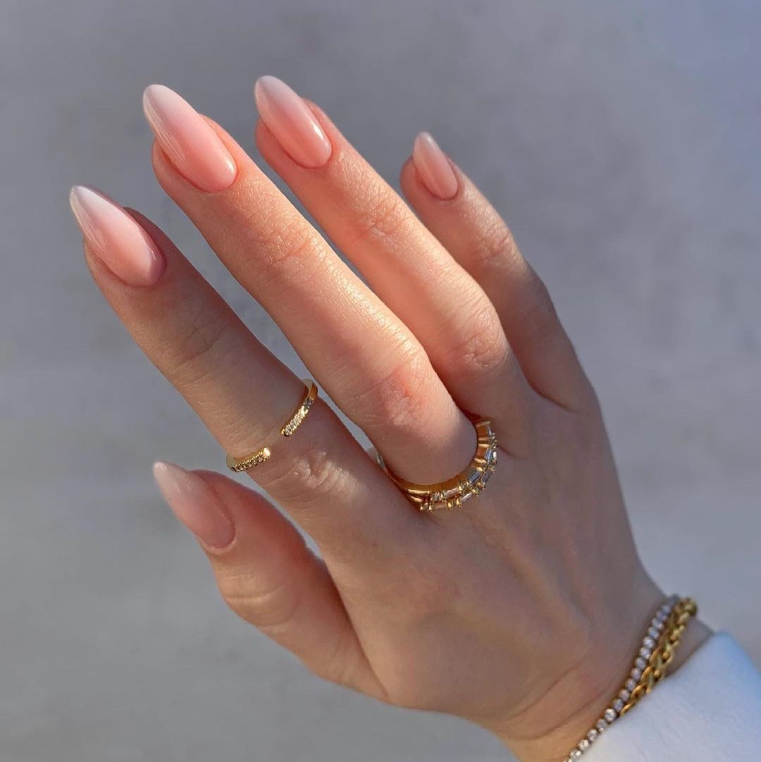 Short Soft Square Nude Pink Ombre Nails Short Soft Square Nude Pink Ombre Nails — Classy Ombré Nails