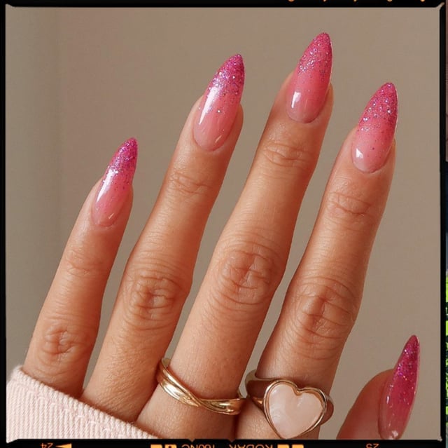 Medium Stiletto Pink Glitter Ombre Nails Medium Stiletto Pink Glitter Ombre Nails — Classy Ombré Nails