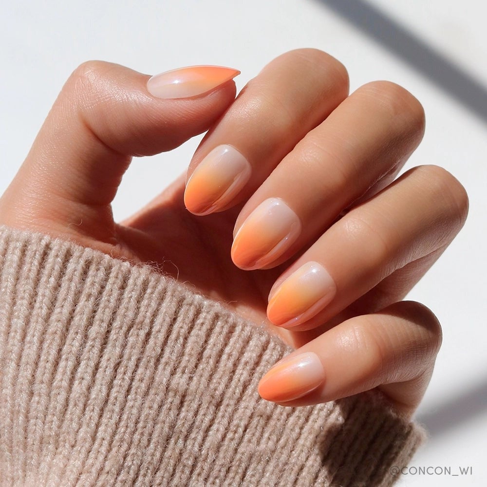 Short Almond Vibrant Orange Ombre Nails Short Almond Vibrant Orange Ombre Nails — Classy Ombré Nails