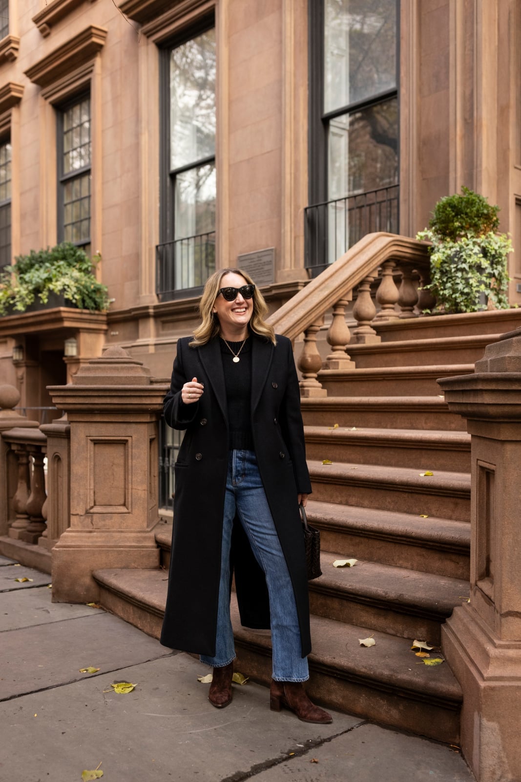 Long Black Wool Coat with Blue Jeans Long Black Wool Coat with Blue Jeans — Classy Outdoor Outfit
