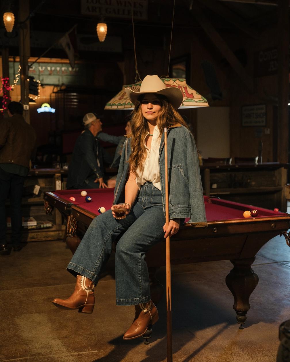Wide Leg Jeans With Denim Jacket And Brown Cowboy Boots Wide Leg Jeans With Denim Jacket And Brown Cowboy Boots — Classy Outfits with Cowboy Boots