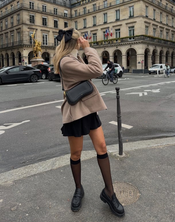 Parisian Style Mini Skirt with Oversized Blazer Parisian Style Mini Skirt with Oversized Blazer — Classy Outfits with Tights