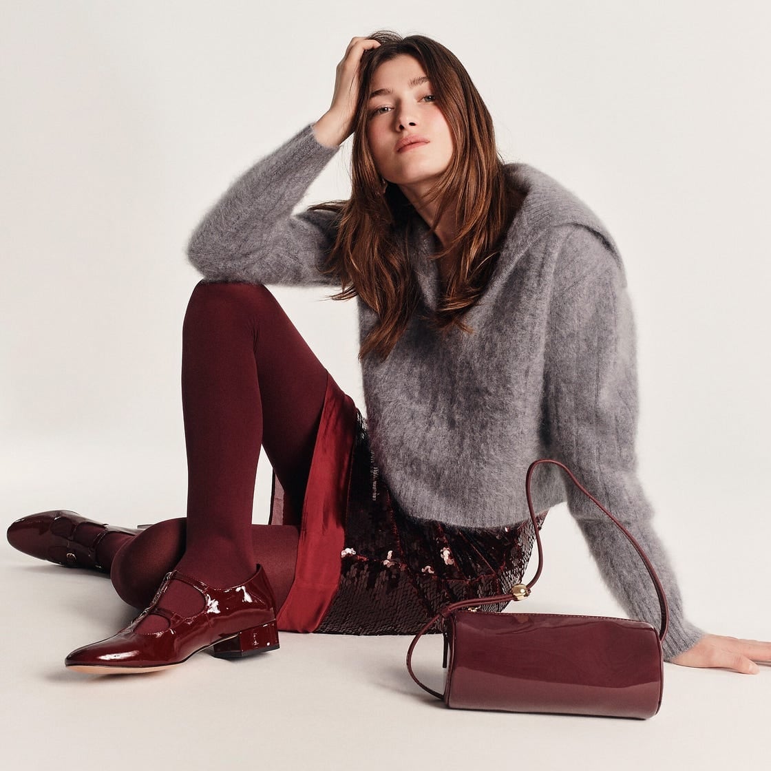 Textured Gray Sweater with Sequin Skirt and Burgundy Tights Textured Gray Sweater with Sequin Skirt and Burgundy Tights — Classy Outfits with Tights