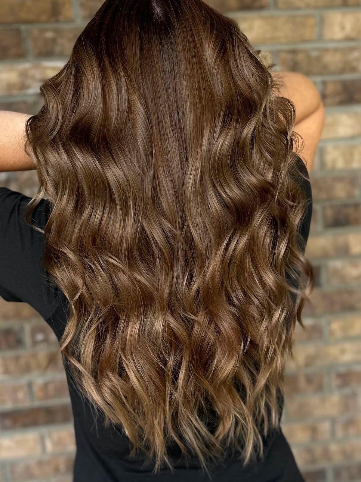 Medium Brown With Lighter Brown Highlights Mid-Back Medium Brown With Lighter Brown Highlights Mid-Back — Classy Partial Highlights