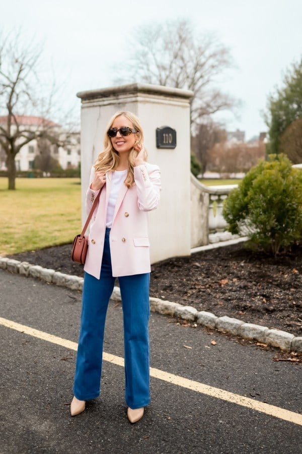 Pastel Pink Blazer with Blue Wide-Leg Jeans Pastel Pink Blazer with Blue Wide-Leg Jeans — Classy Pastel Outfits