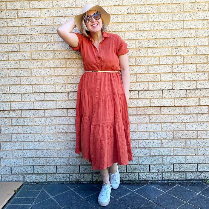 Rust Tiered Midi Dress With Sneakers, Close-Up Take Rust Tiered Midi Dress With Sneakers, Close-Up Take — Classy Picnic Outfit