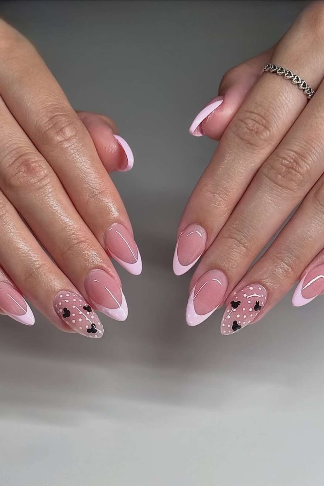 Polka Dot Heart French Almond Nails, миндаль Polka Dot Heart French Almond Nails, миндаль — Classy Pink French Tip Nails