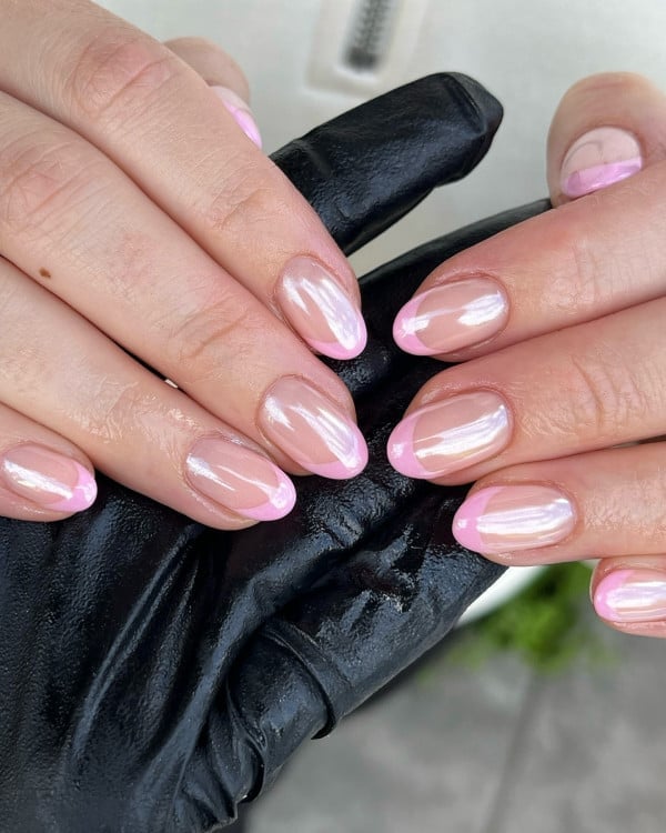 Pearlescent Soft Pink French Oval Nails Pearlescent Soft Pink French Oval Nails — Classy Pink French Tip Nails