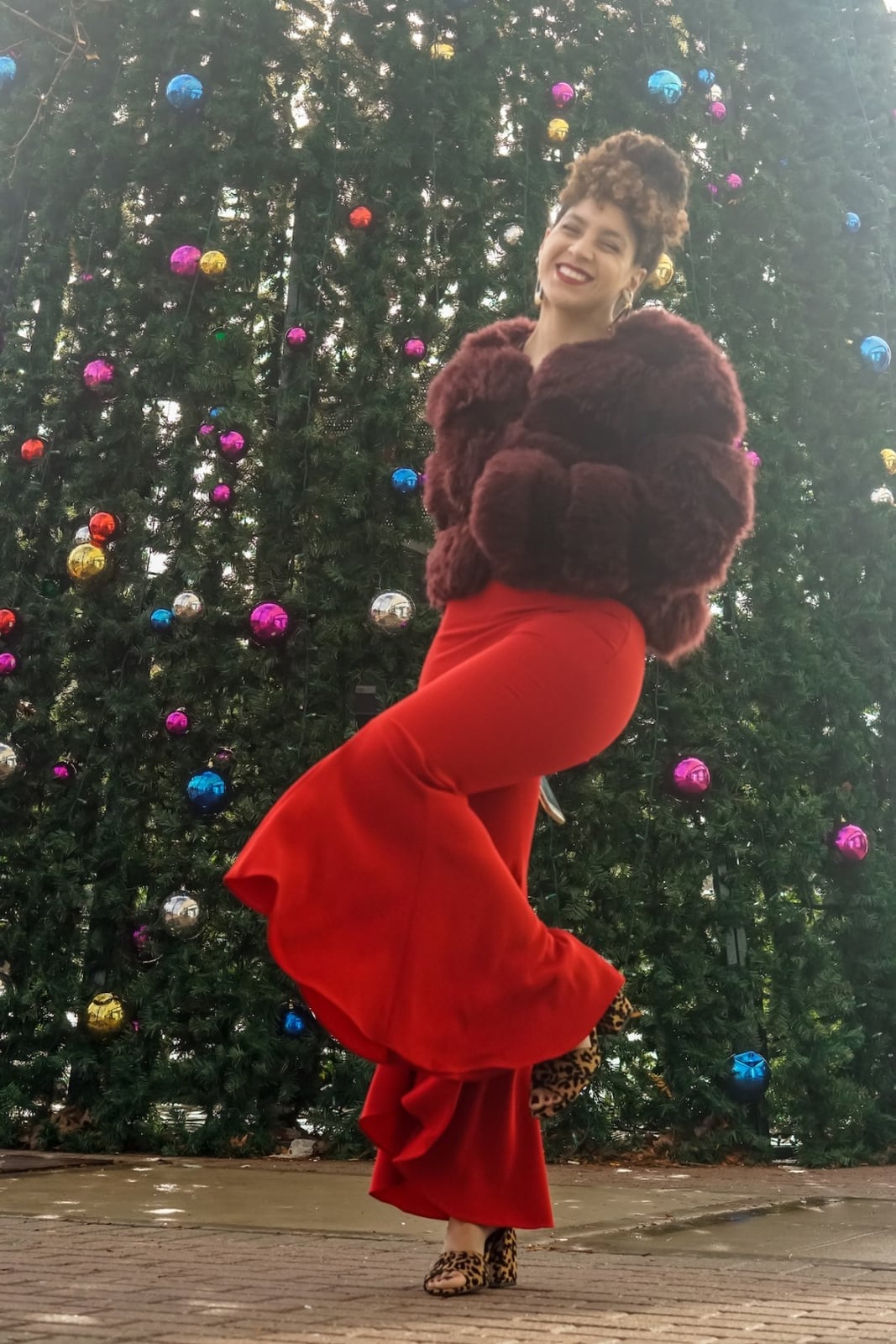 Red Wide Leg Pants With Burgundy Faux Fur Jacket Red Wide Leg Pants With Burgundy Faux Fur Jacket — Classy Red Pants Outfits