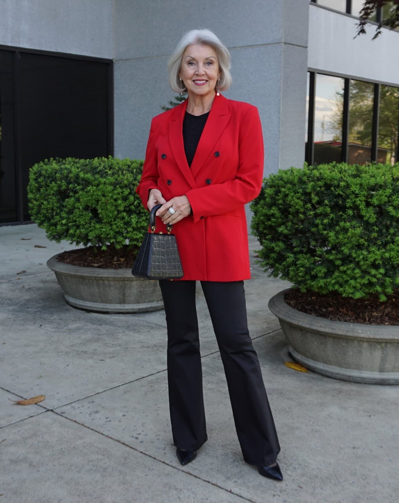 Red Double-Breasted Blazer and Flared Trousers With Pointed-Toe Heels Red Double-Breasted Blazer and Flared Trousers With Pointed-Toe Heels — Classy Restaurant Outfit