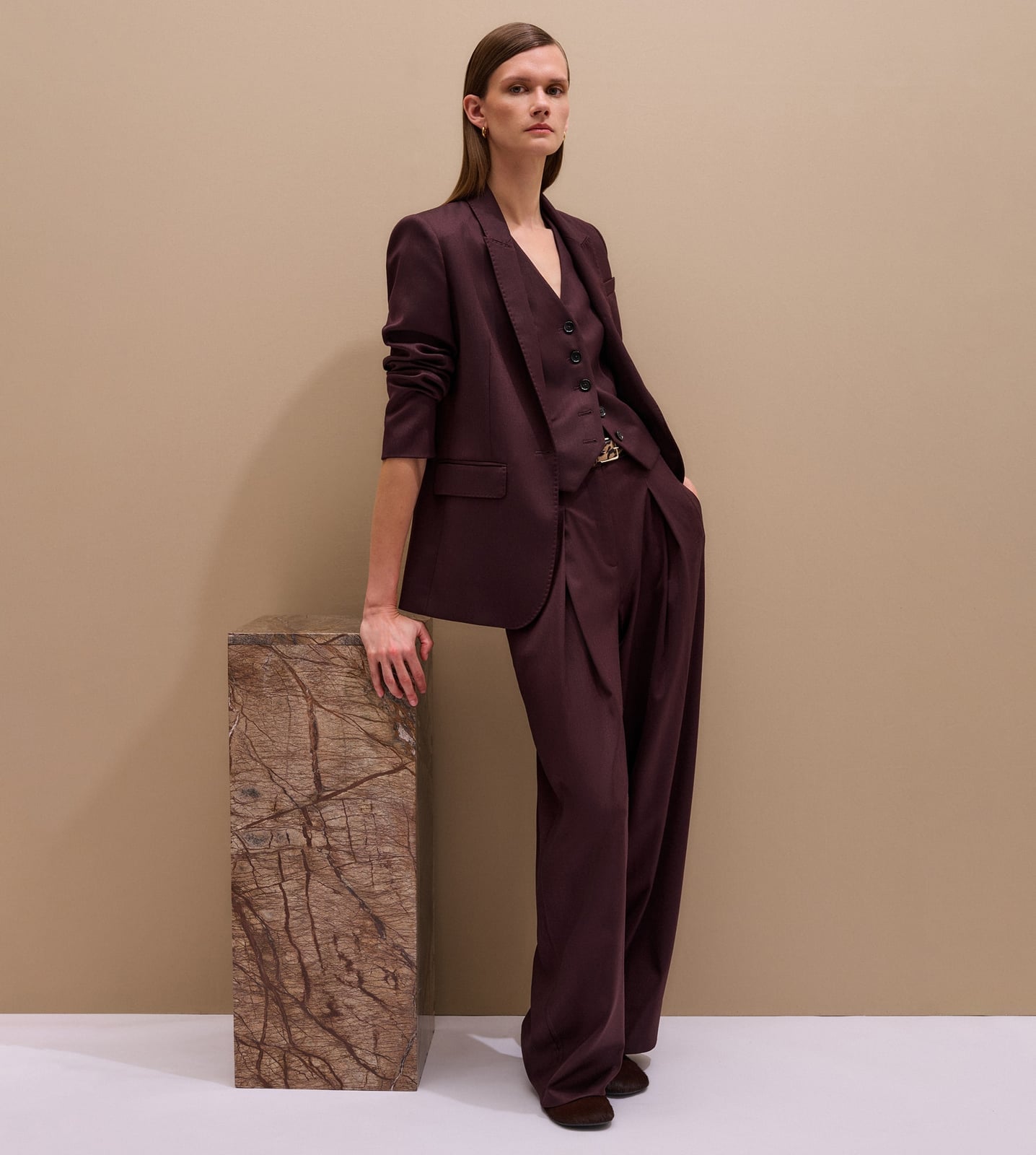 Burgundy Three-Piece Wool Suit with Oversized Tailoring Burgundy Three-Piece Wool Suit with Oversized Tailoring — Classy Rich Outfits