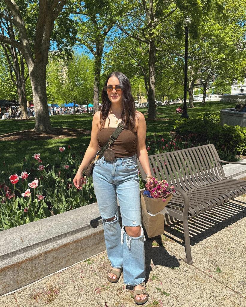 Light Blue Ripped Jeans with Tube Top and Flat Sandals Light Blue Ripped Jeans with Tube Top and Flat Sandals — Classy Ripped Jeans Outfits