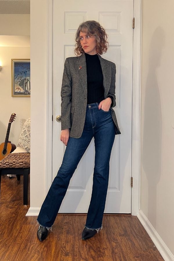 Tweed Blazer Over Turtleneck And Flared Jeans — Classy Rock Concert Outfits