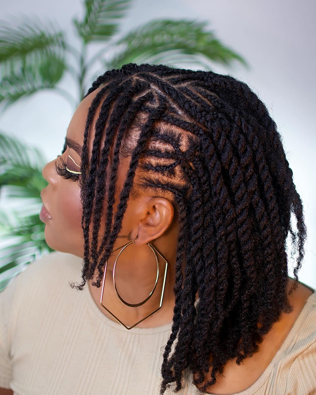 Neat Collarbone Twists Neat Collarbone Twists — Classy Senegalese Twists