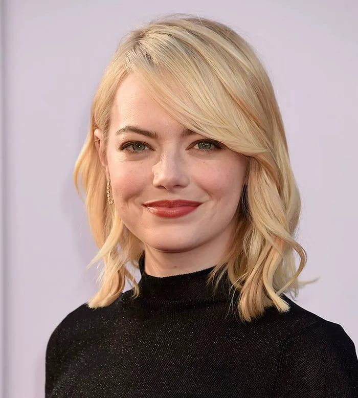 Blonde Shoulder Length Bob With Soft Waves Blonde Shoulder Length Bob With Soft Waves — Classy Side Bangs Hairstyles